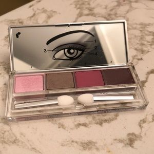 Clinique all about eyeshadow quad palette